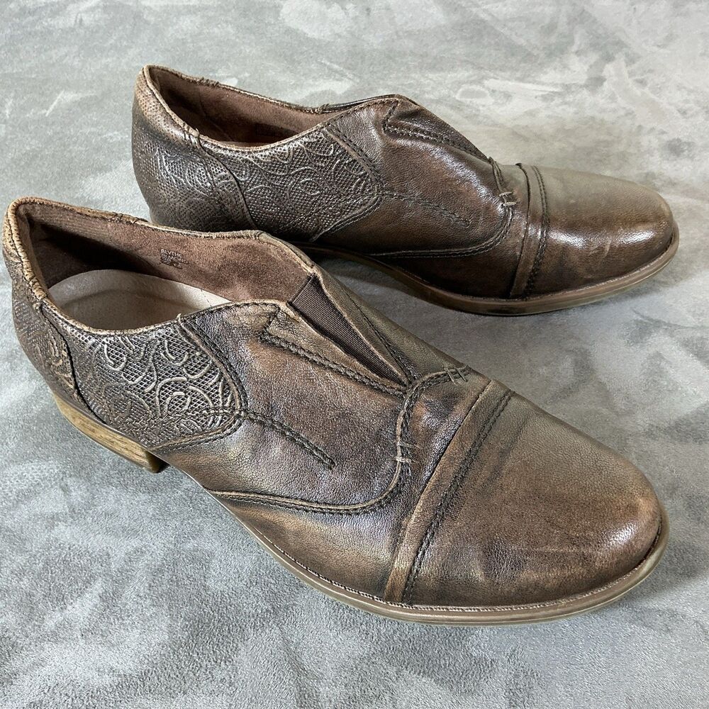 Earth Blythe Almond 9 B Embossed Brown Leather Womens Slip On Shoes Bohemian